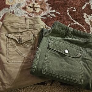Women's (Juniors) Green and Tan Corduroy Pants. Lot Of 2 Size 7 & Size 8